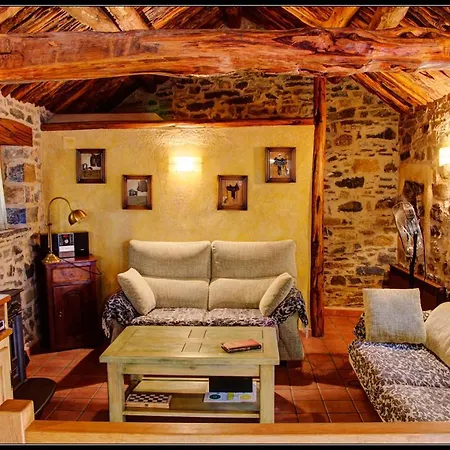 בית נופש La Borda De Mery. Charo