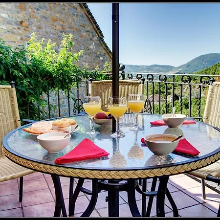 בית נופש La Borda De Mery. Charo