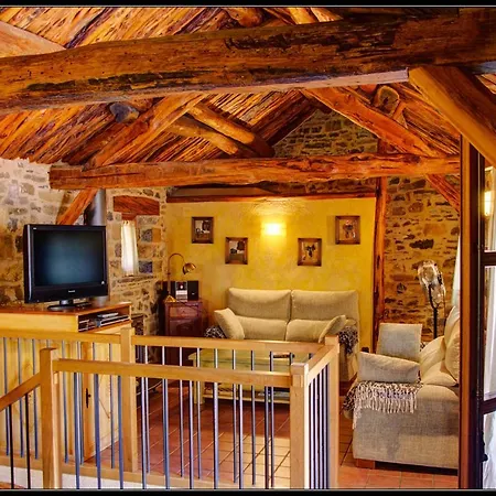 La Borda De Mery. בית נופש