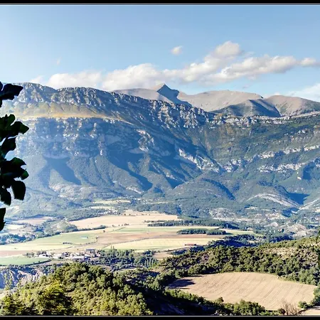 בית נופש La Borda De Mery. *