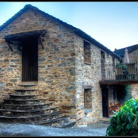 La Borda De Mery. בית נופש *