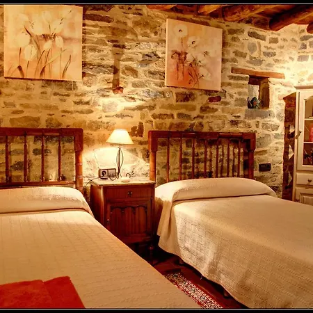 Semesterbostad La Borda De Mery. Charo